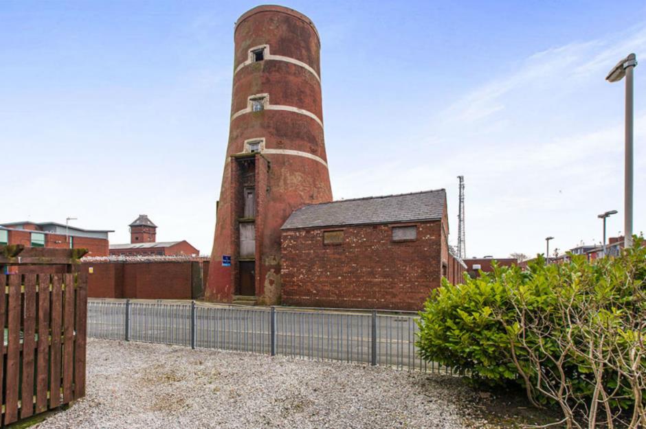 The Windmill Craggs Row, Preston: £95,000